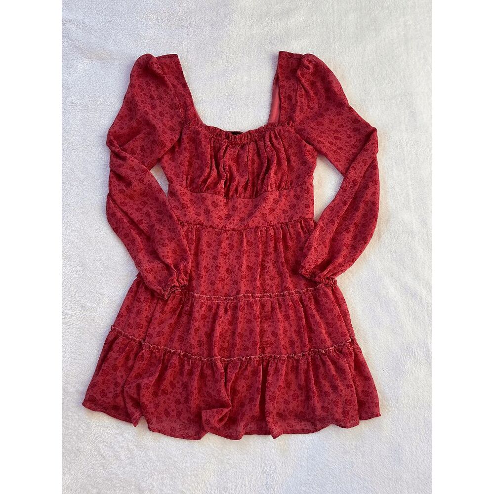 Juniors Princess Cut Short Flowy Burgundy Dress Size M, Romantic, Coquette